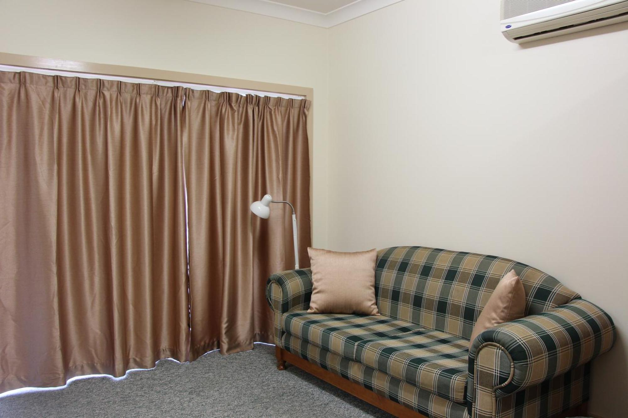 The Pioneer Way Motel Springwood Exterior photo